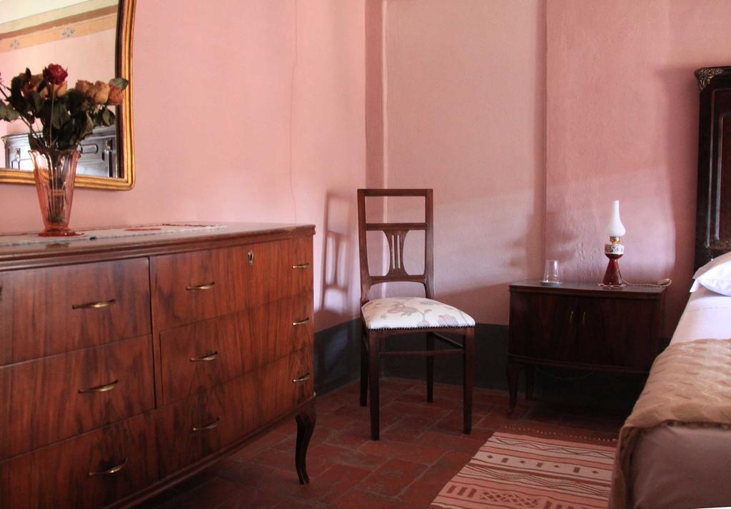 Antica Casa "Le Rondini" Acomodação com café da manhã Borgo a Buggiano Exterior foto