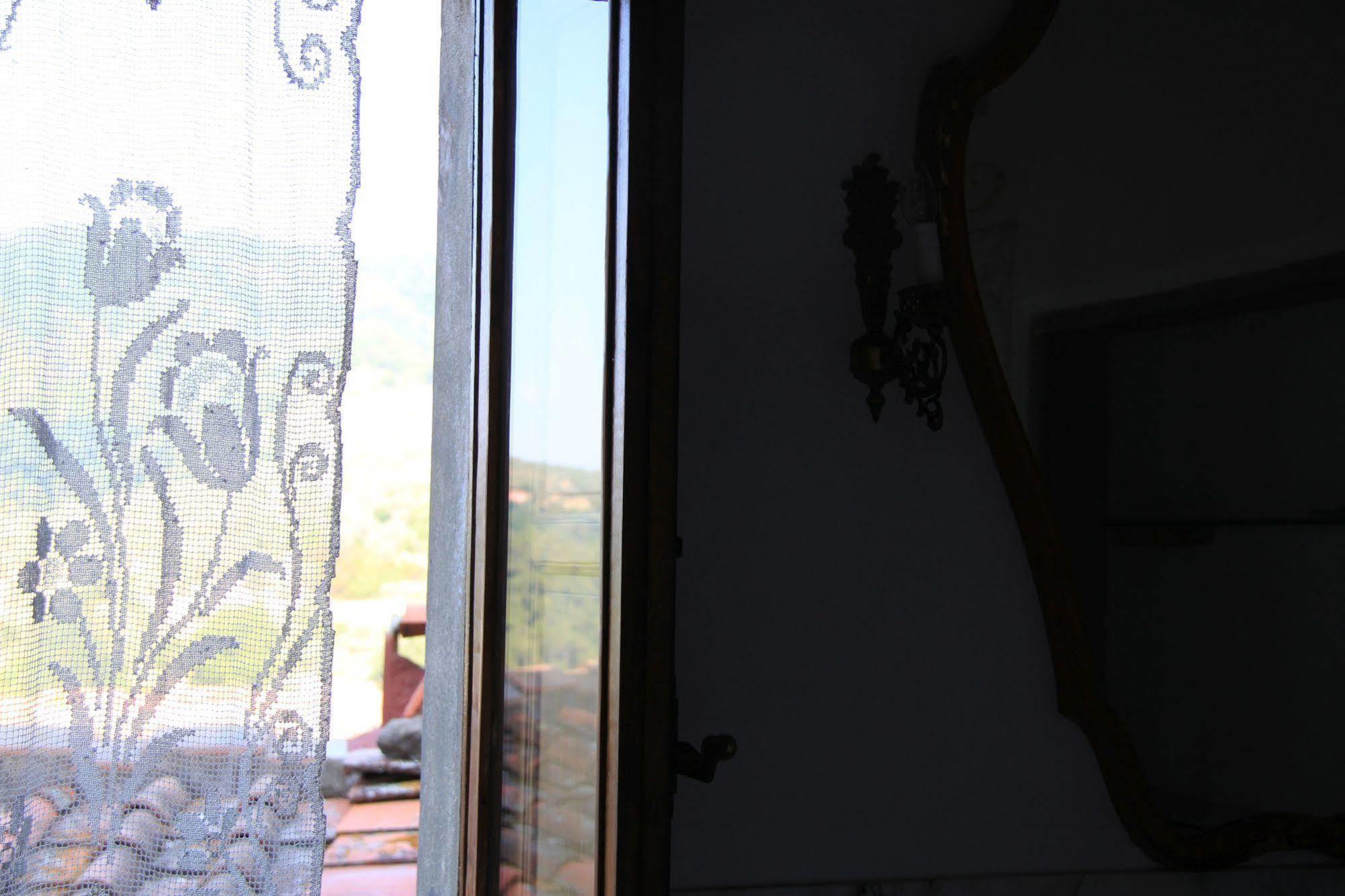Antica Casa "Le Rondini" Acomodação com café da manhã Borgo a Buggiano Exterior foto